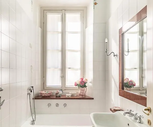 Niobe - Exclusive Lakefront With Private 스트레사