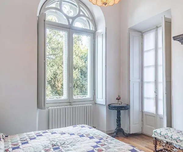 Niobe - Exclusive Lakefront With Private